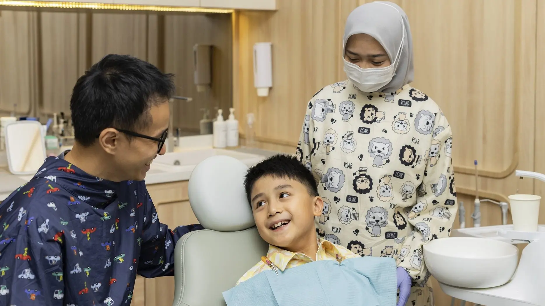 Your Child’s First Visit to the Pediatric Dentist: A Complete Guide for Parents in Greater Jakarta
