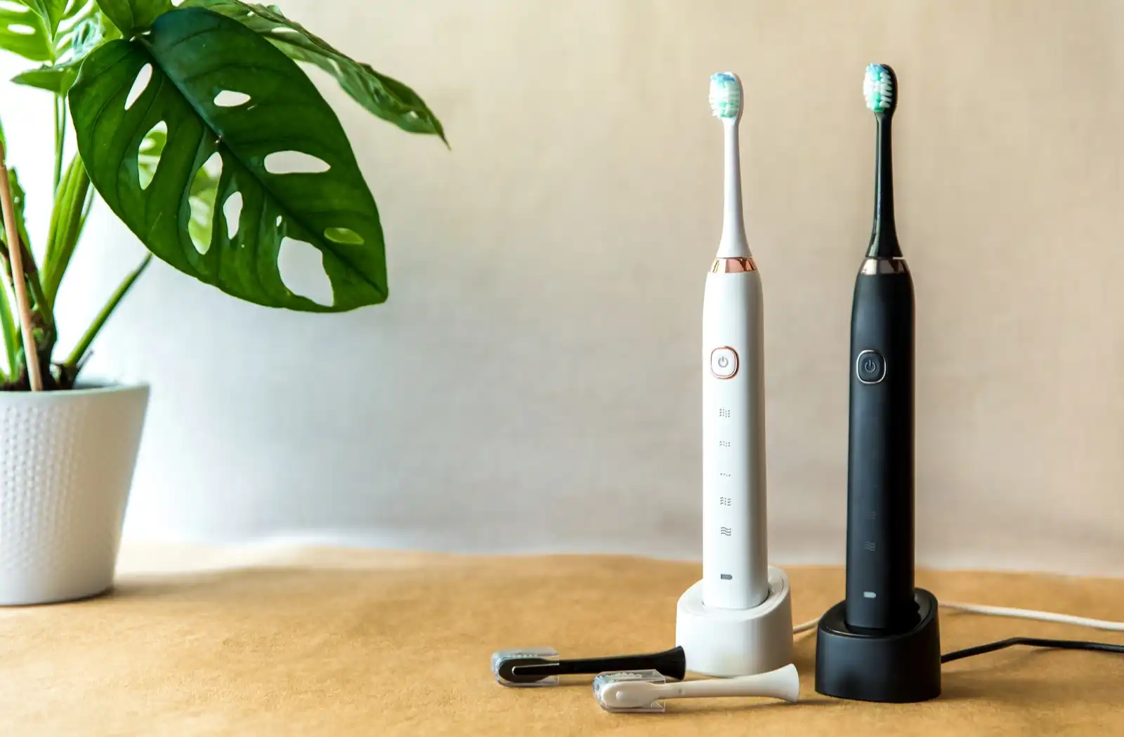 Electric vs Manual Toothbrush: Which Is Better for Your Teeth and Gums?